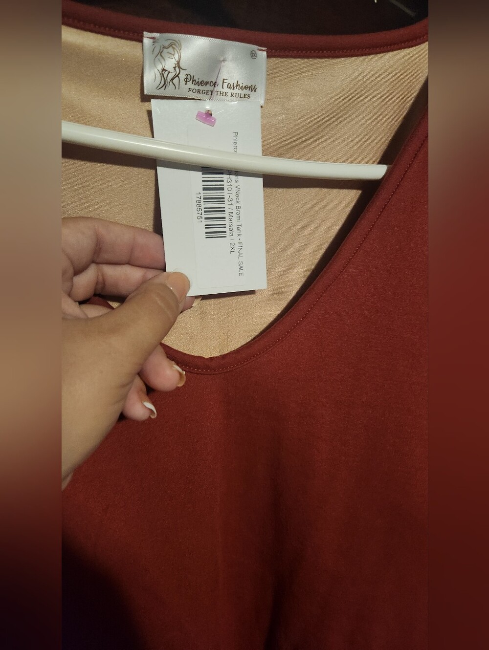 Sleeveless V-Neck Tank Top - Rust - Picture 2 of 6
